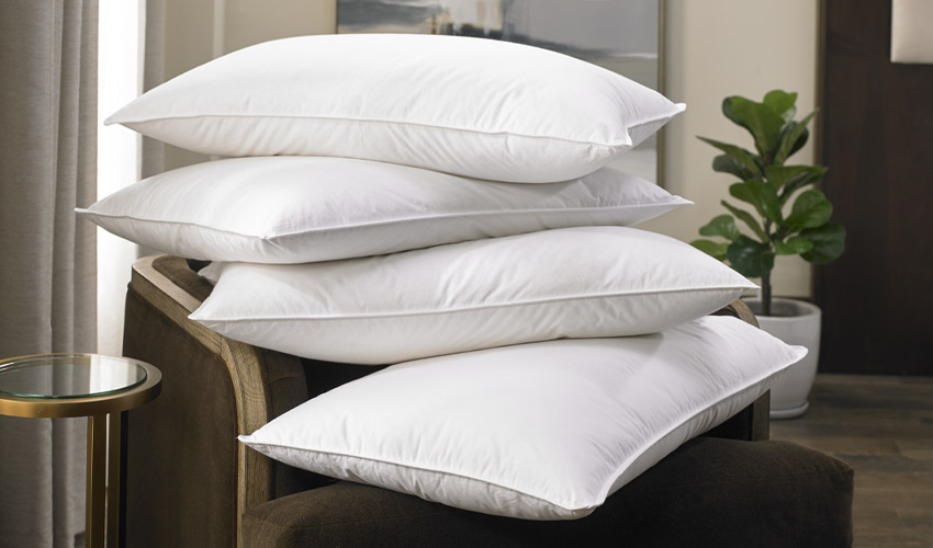 You are currently viewing Are Memory Foam Travel Pillows Worth Buying Online for Neck Support?